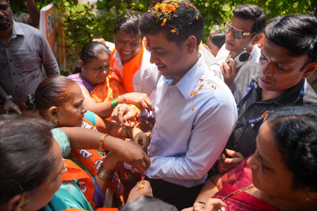मुंबईपासून दुरावलेल्या लाखो लोकांना हक्काचे घर देऊन पुन्हा मुंबईत आणू