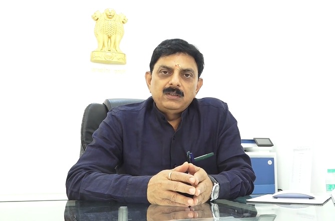 पुण्यश्र्लोक अहिल्यादेवी होळकर स्मारकासाठी शासनाचे सहकार्य – वस्त्रोद्योग मंत्री संजय सावकारे 