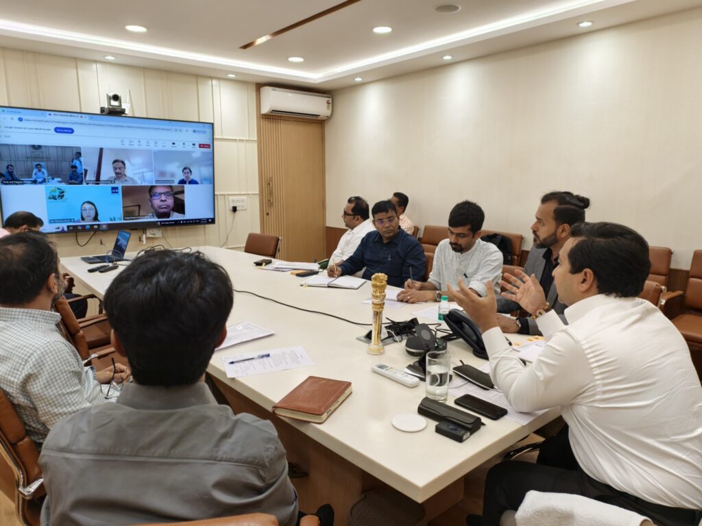 मत्स्यव्यवसाय आणि बंदरे विभागाच्या महत्वाकांक्षी प्रकल्पांना आशियाई विकास बँकेकडून निधी